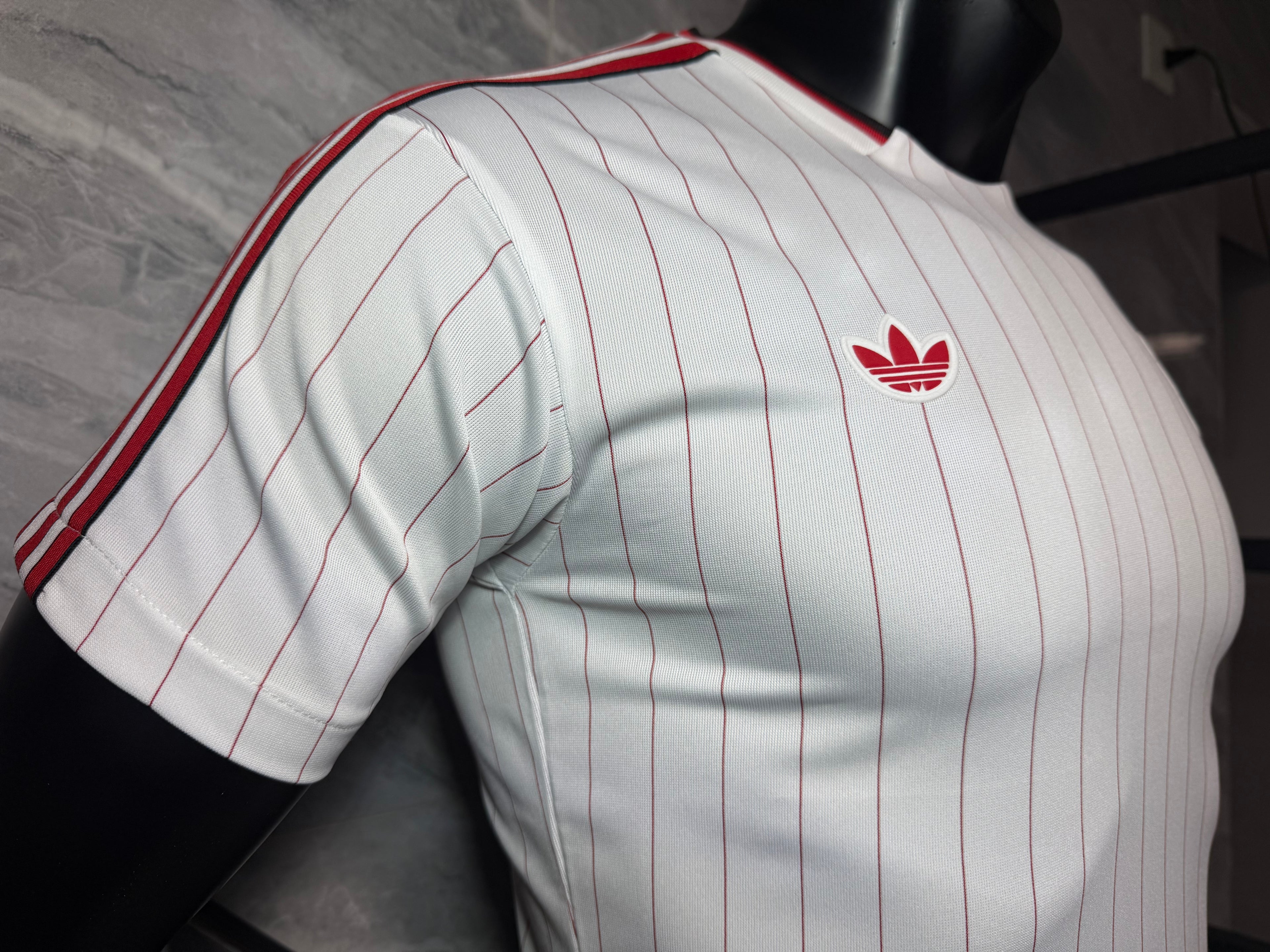 25-26曼联复古款三叶白玩家版本