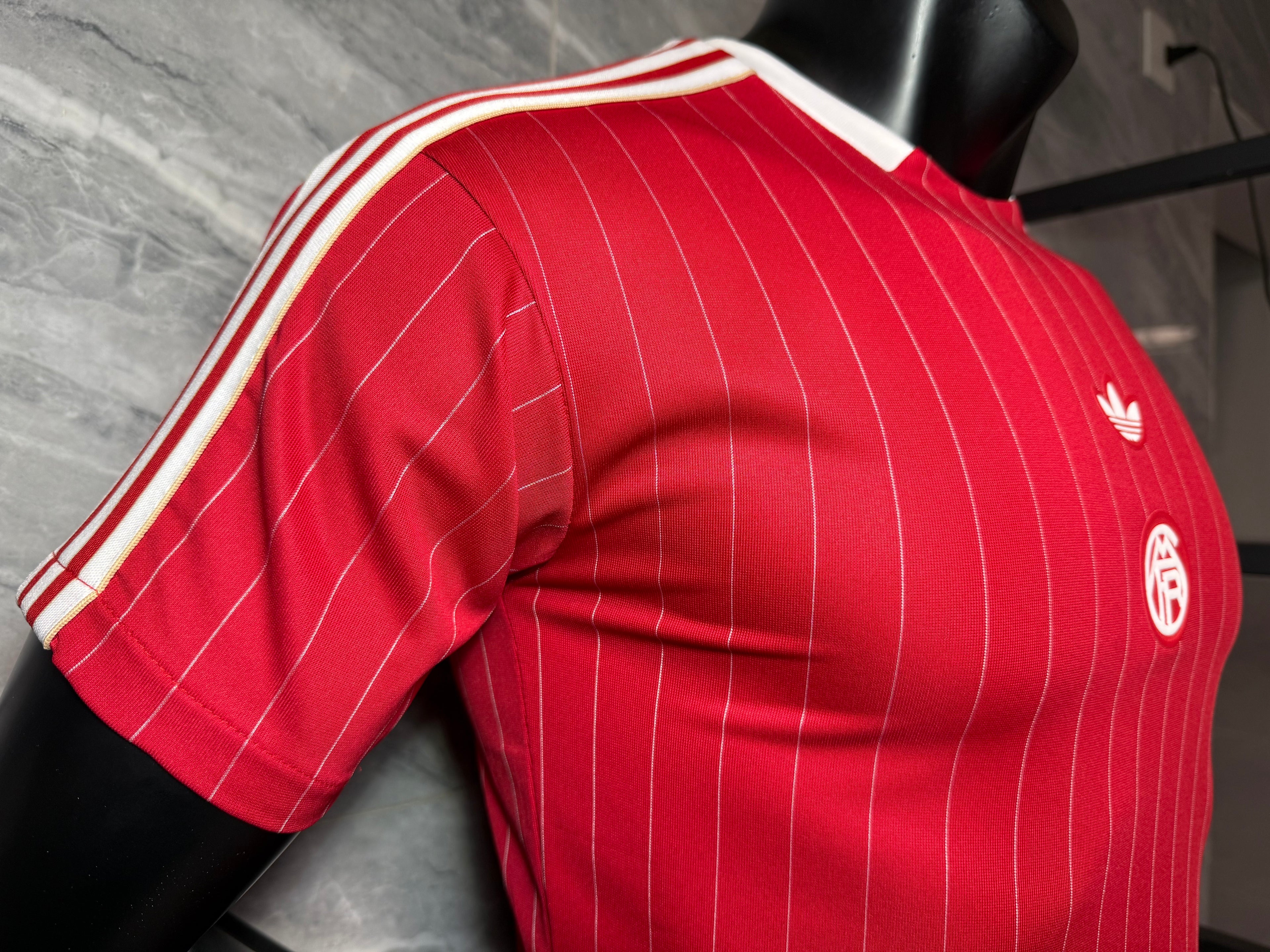 25-26拜仁复古款三叶大红玩家版本