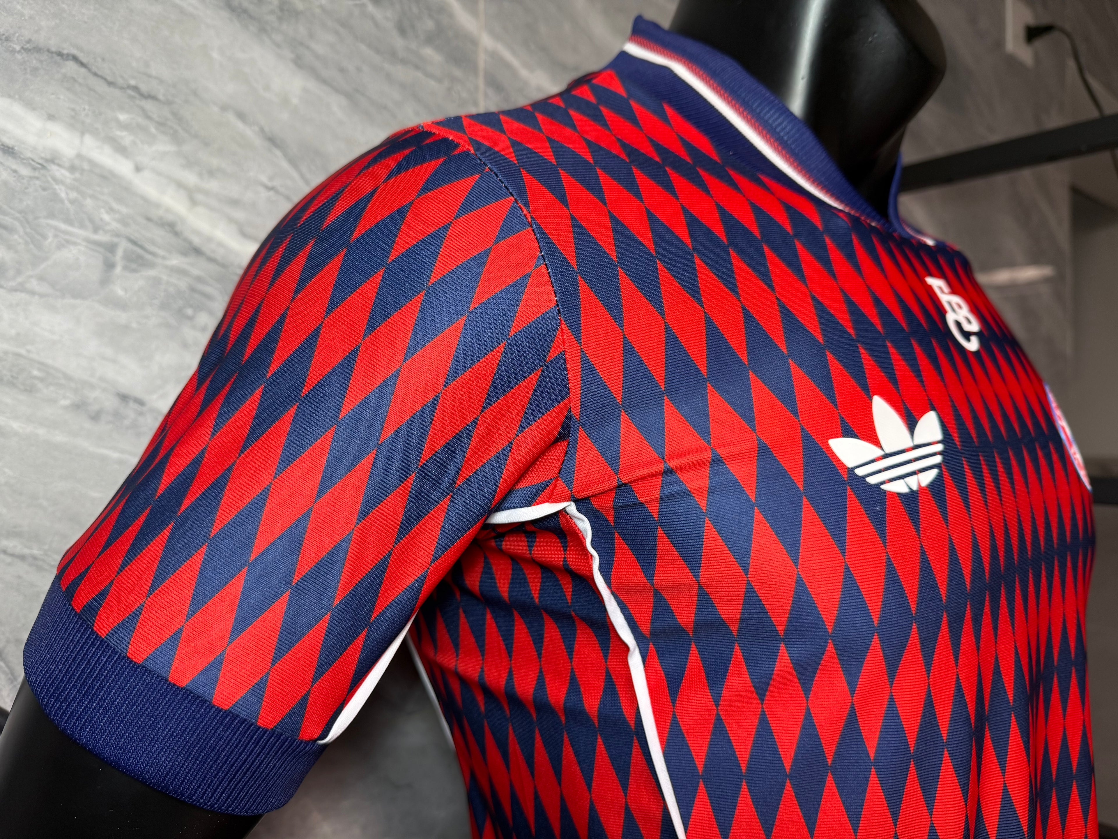 25-26拜仁复古款三叶红FBC