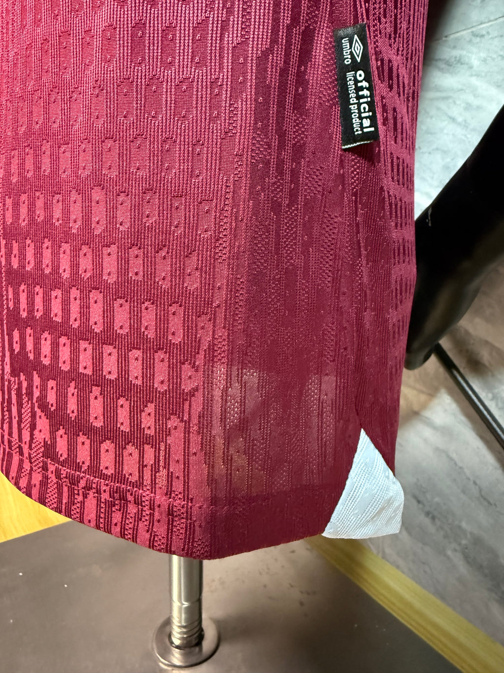 25-26西汉姆联主场玩家版本