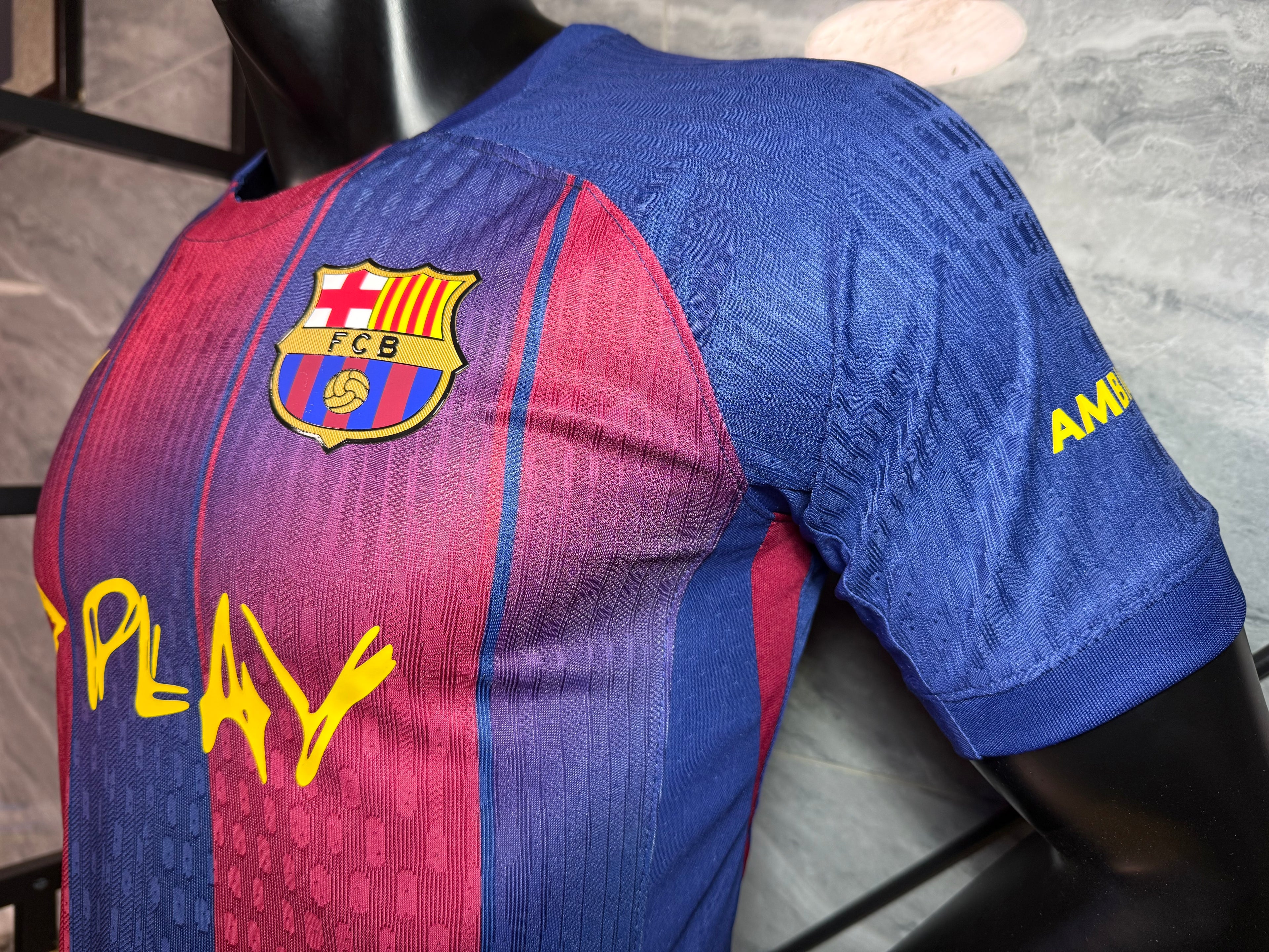 25-26巴萨主场联名玩家版本