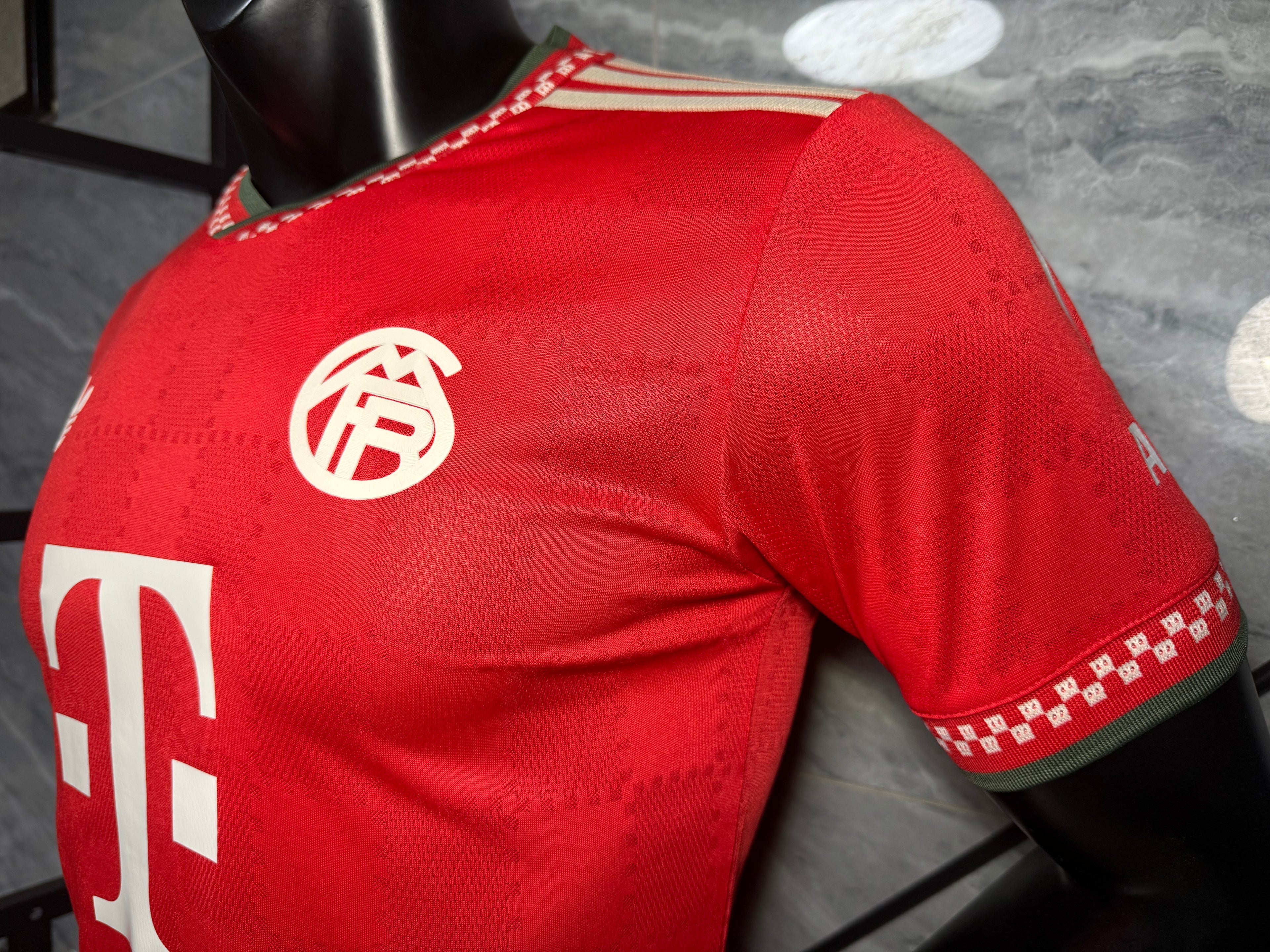 25-26拜仁二客仿真版红玩家版本