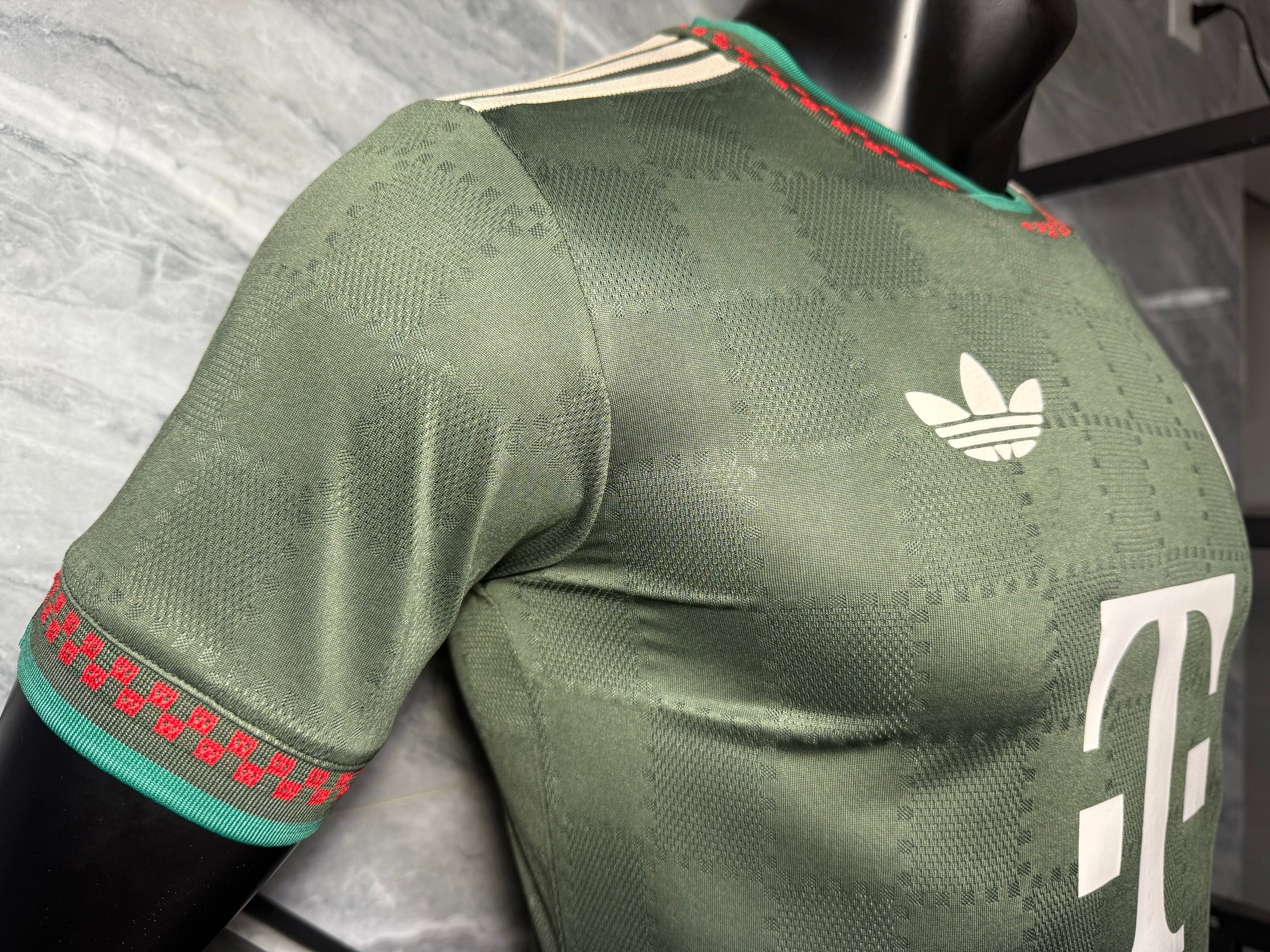 25-26拜仁二客仿真版抹茶绿玩家版本