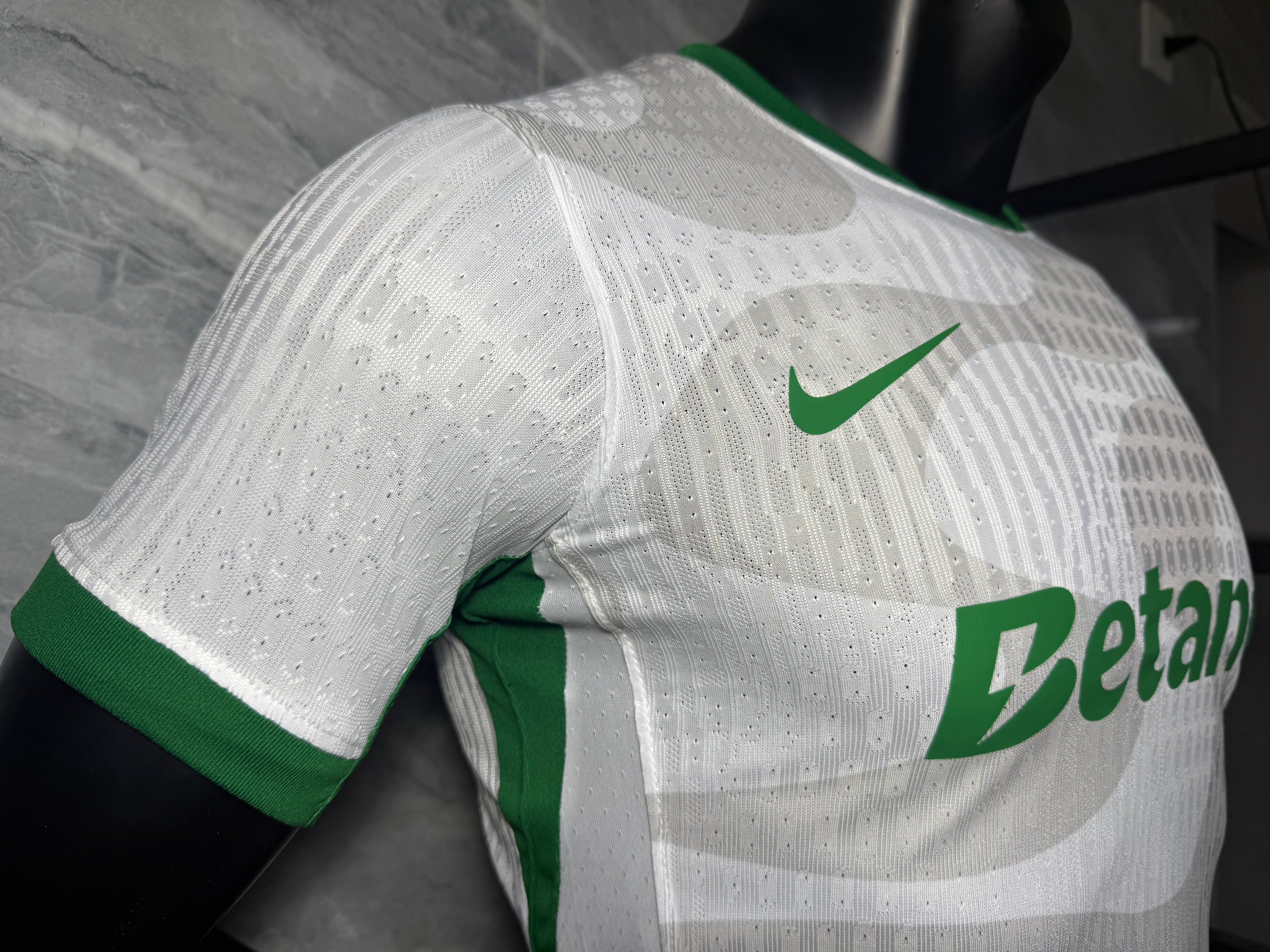 25-26里斯本二客玩家版本