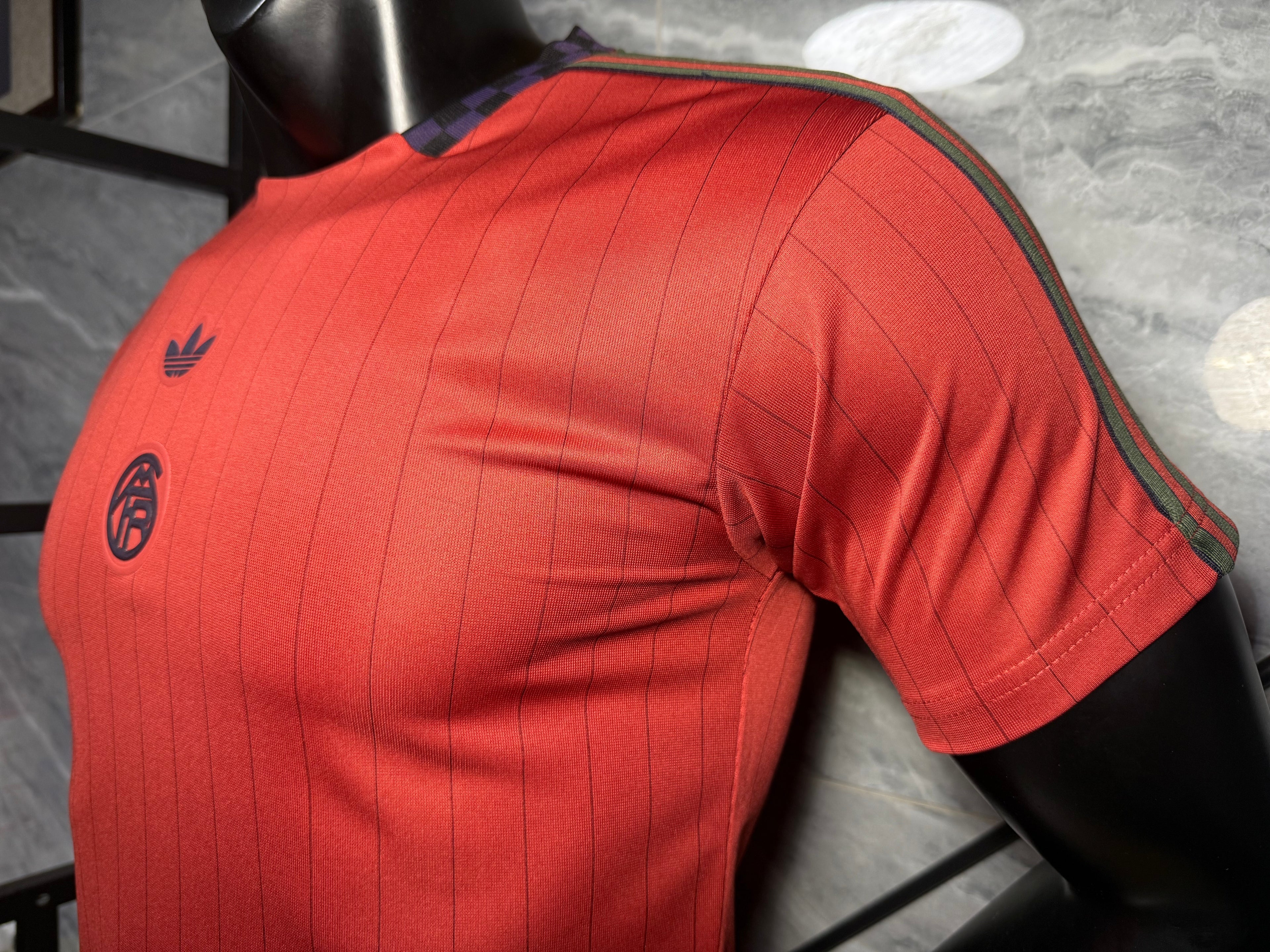 25-26拜仁复古款三叶红玩家版本