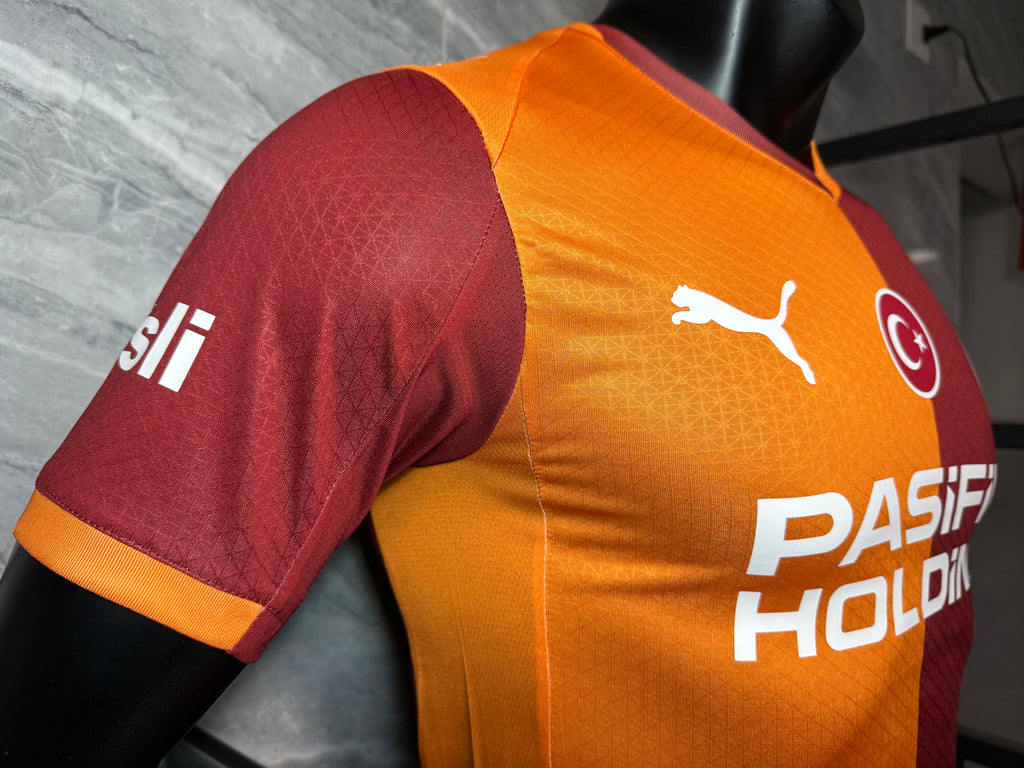 25-26加拉塔萨雷主场玩家版本