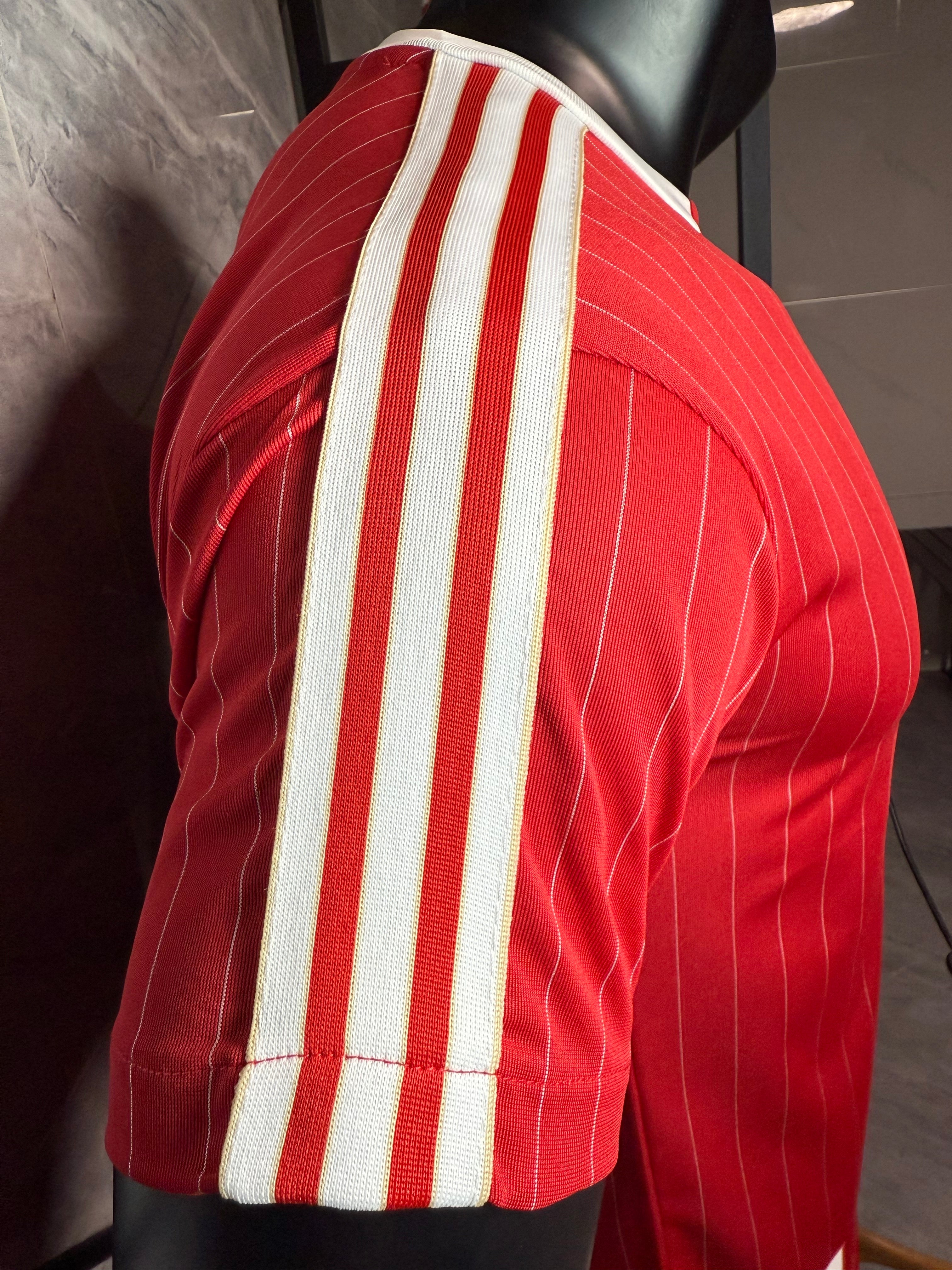 25-26阿森纳复古款三叶大红