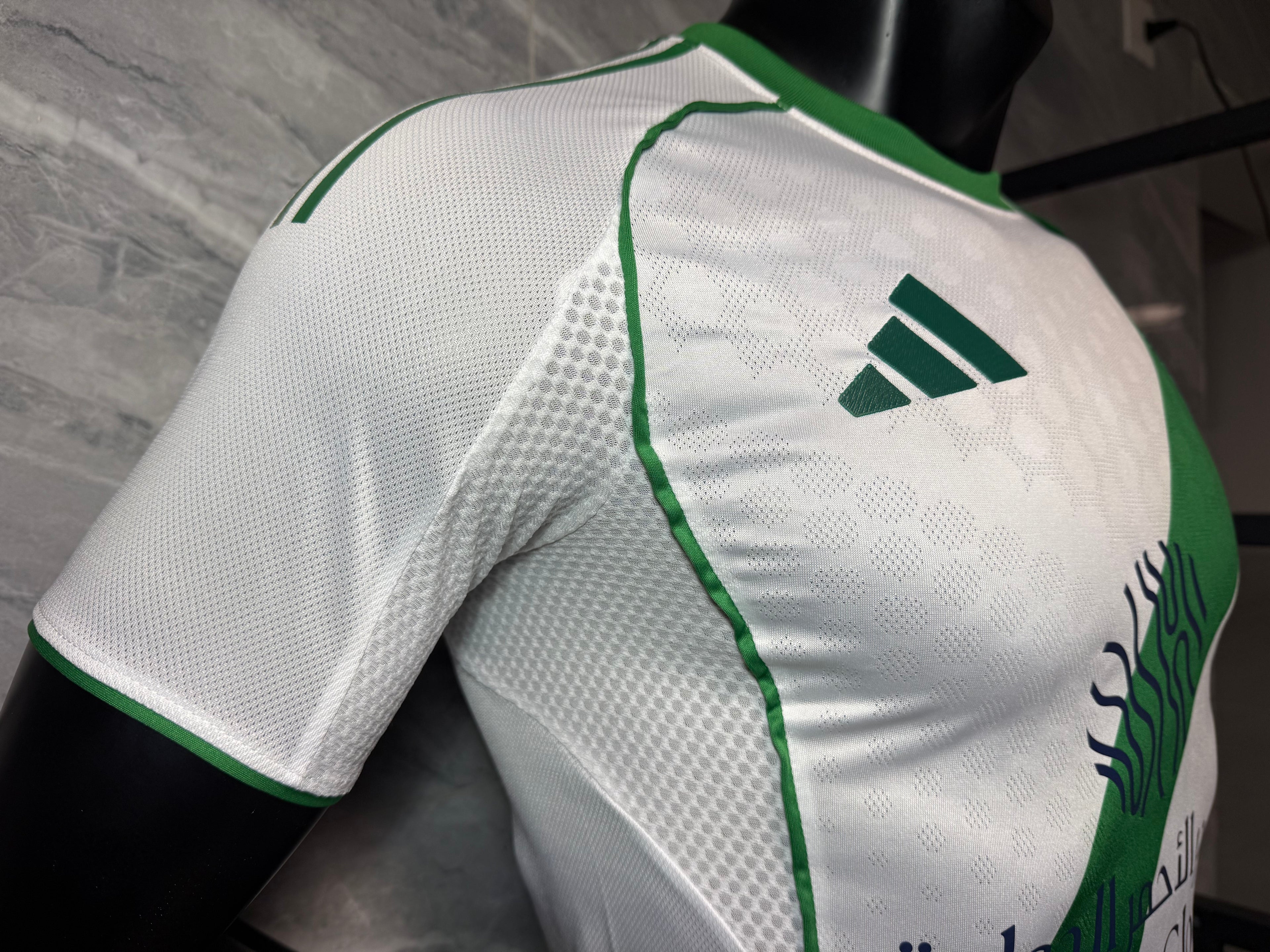 25-26吉达国民主场玩家版本