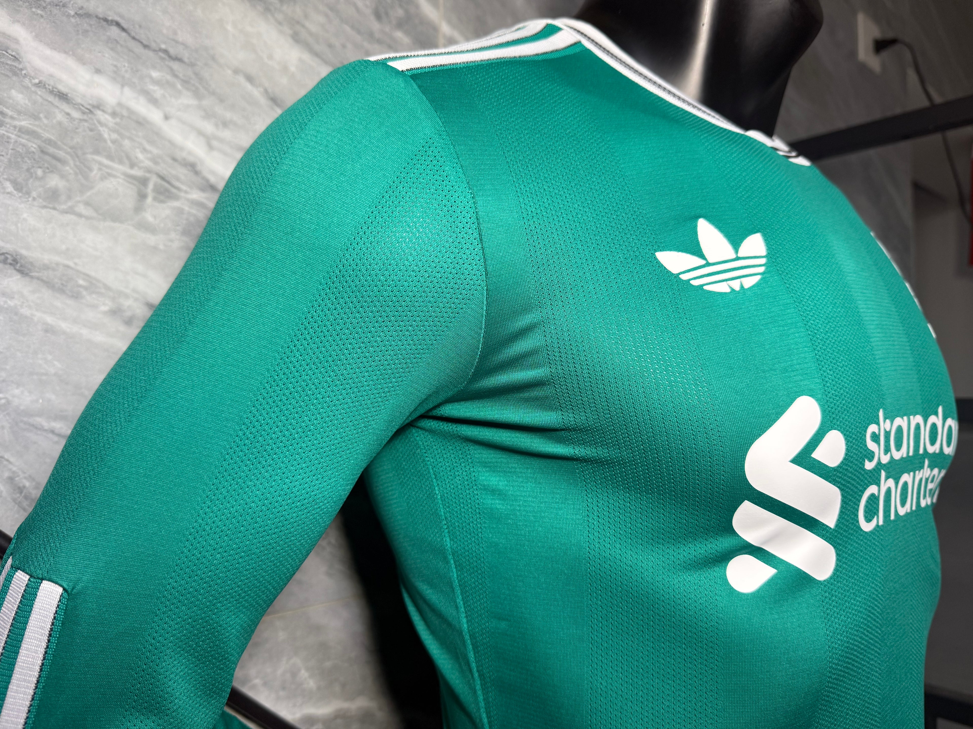 长袖球员 25-26利物浦二客