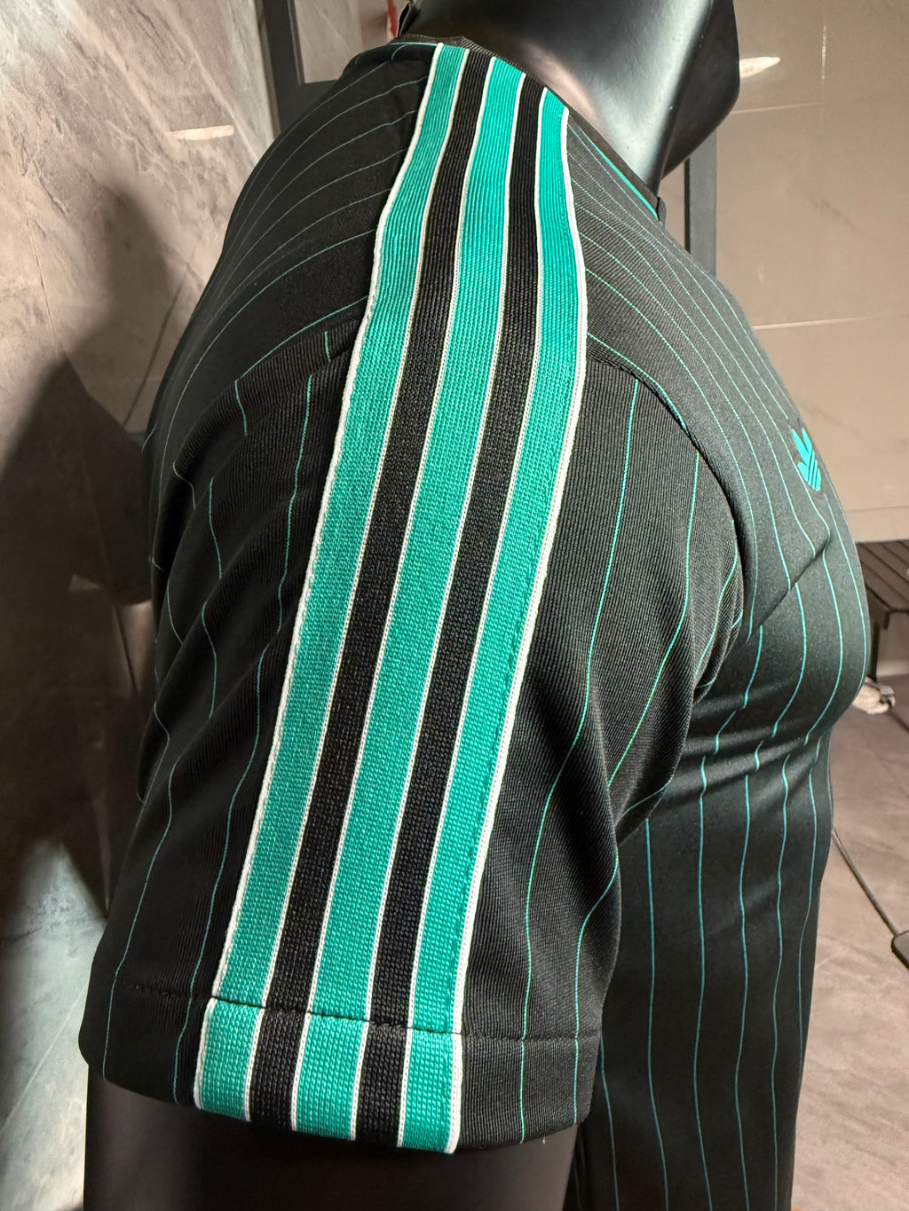 25-26利物浦复古款三叶上青色玩家版本