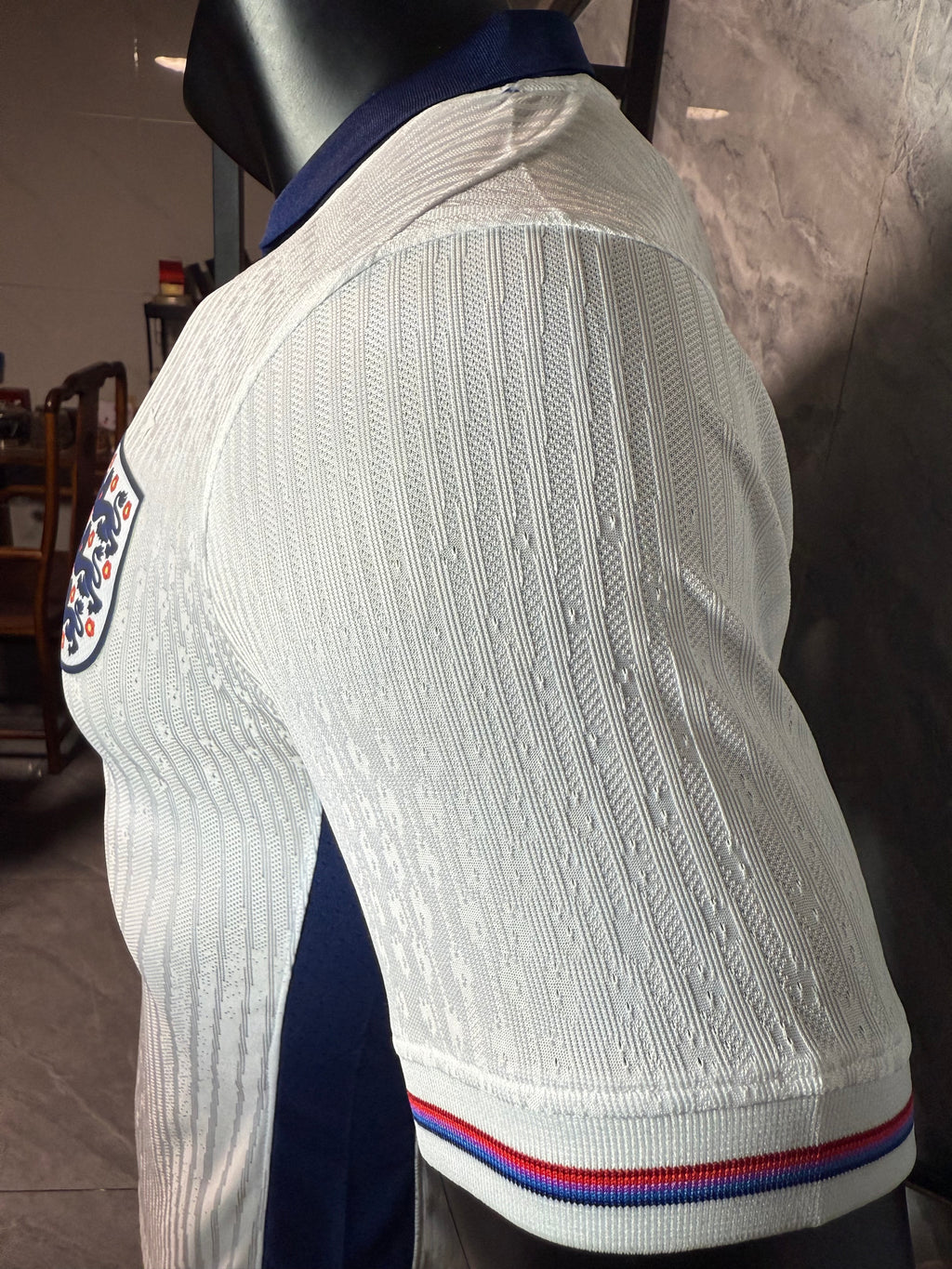 24-25英格兰主场玩家版本