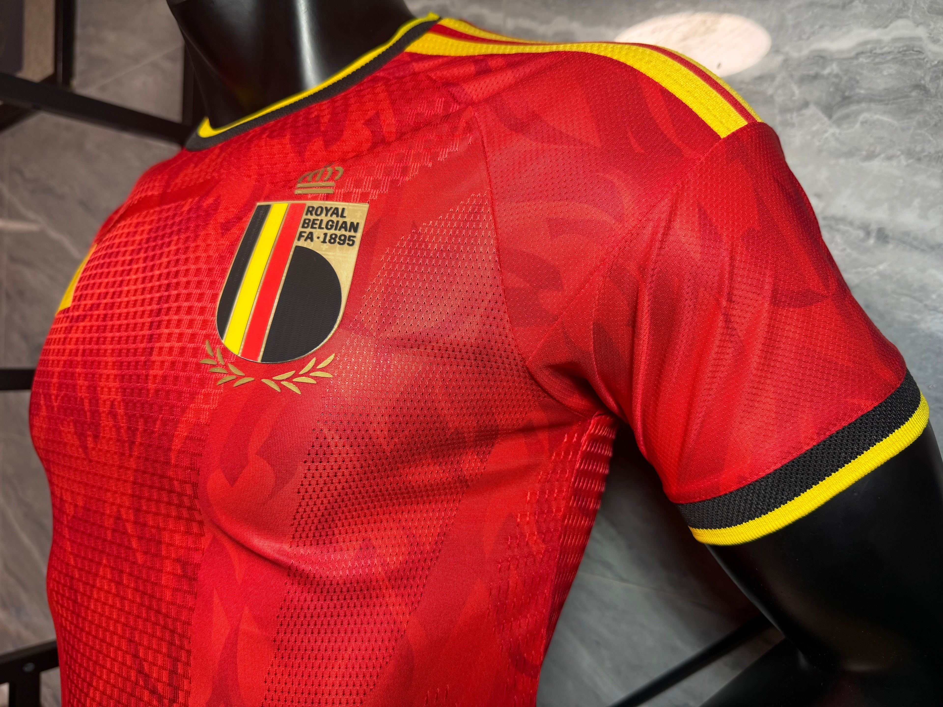 25-26比利时主场玩家版本