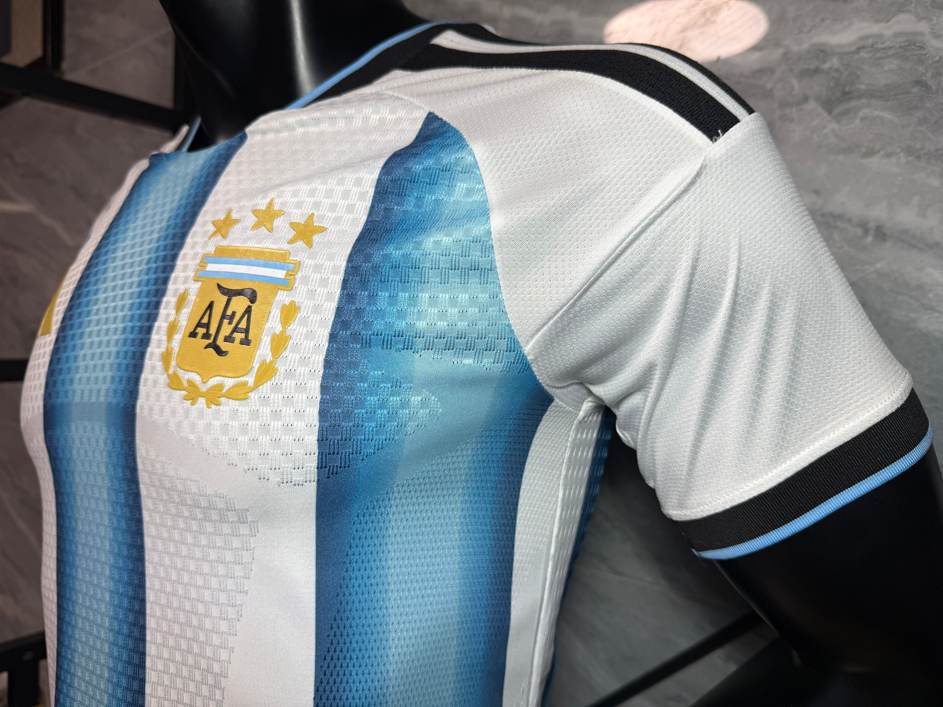 25-26阿根廷主场玩家版本