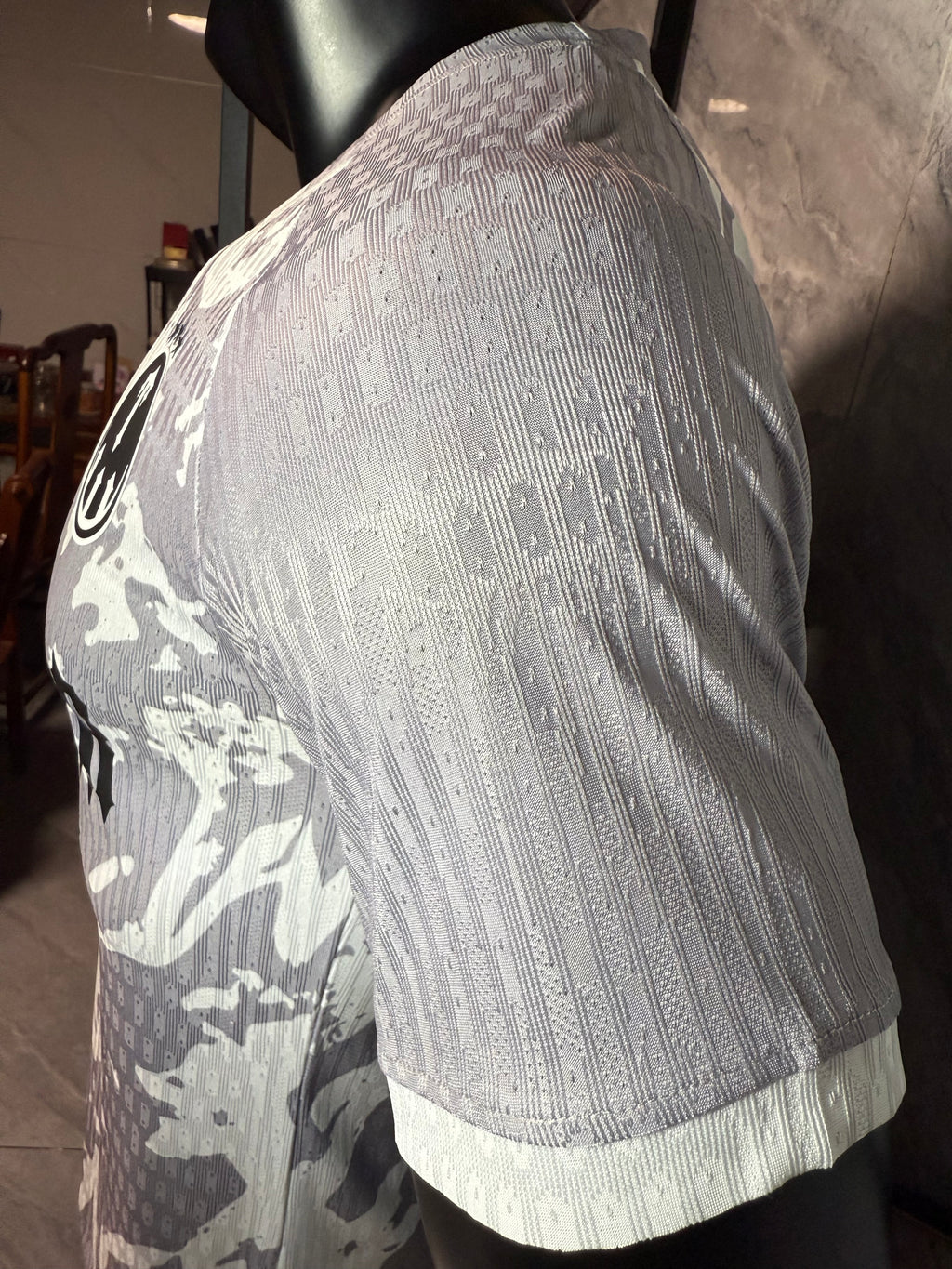 25-26特拉普说唱音乐灰白玩家版本