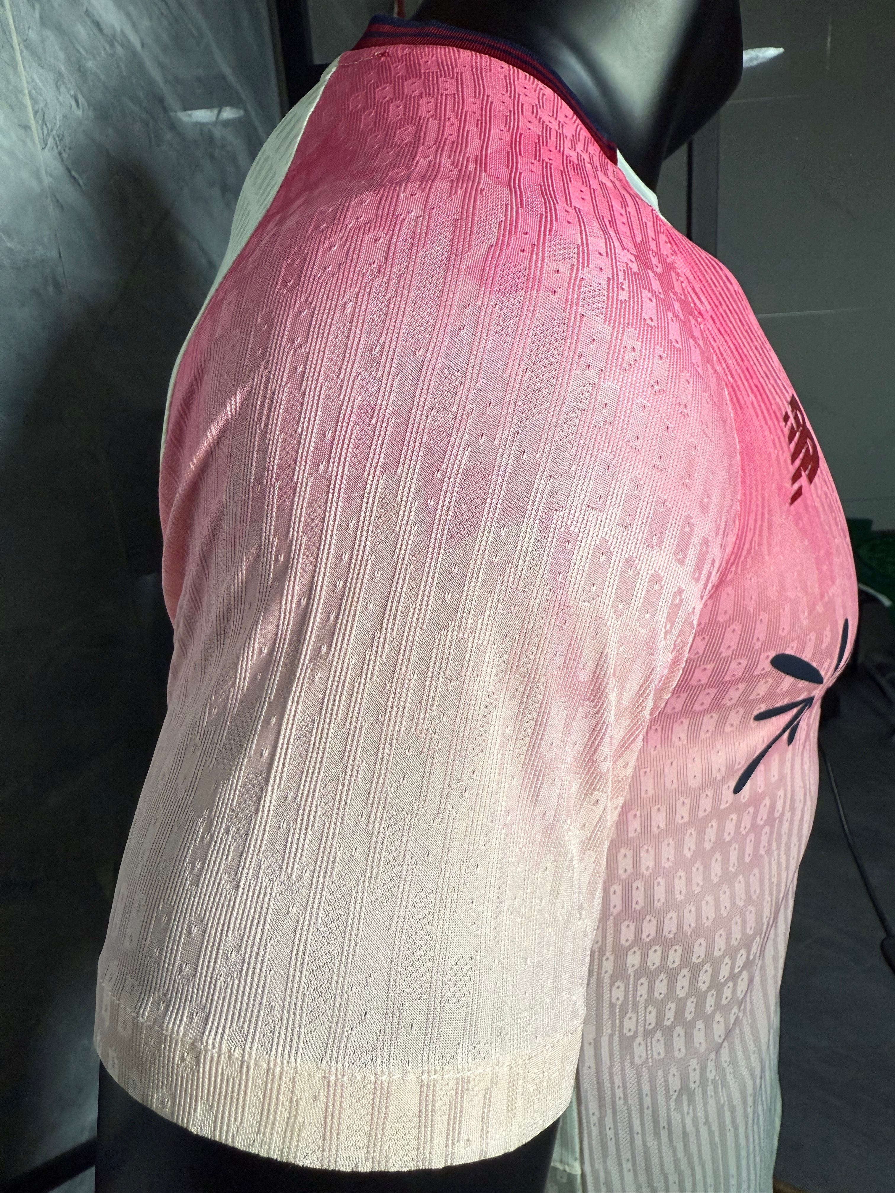 25-26勒沃库森客场玩家版本