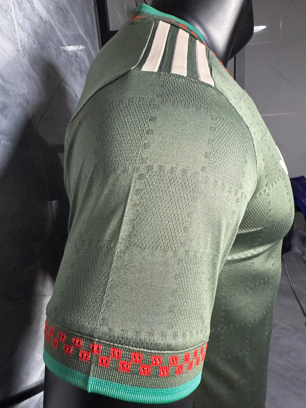 25-26拜仁二客仿真版抹茶绿玩家版本