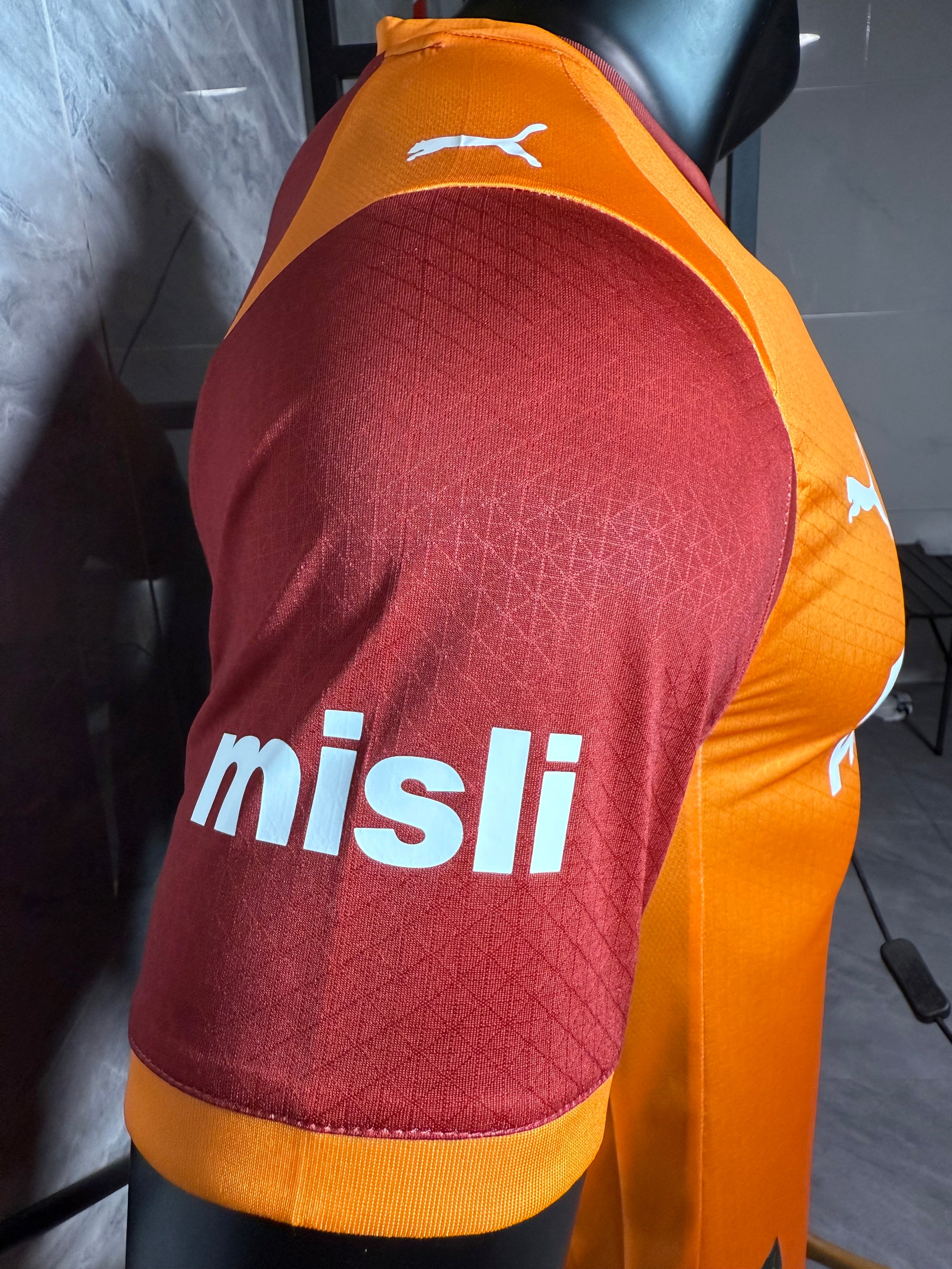 25-26加拉塔萨雷主场玩家版本