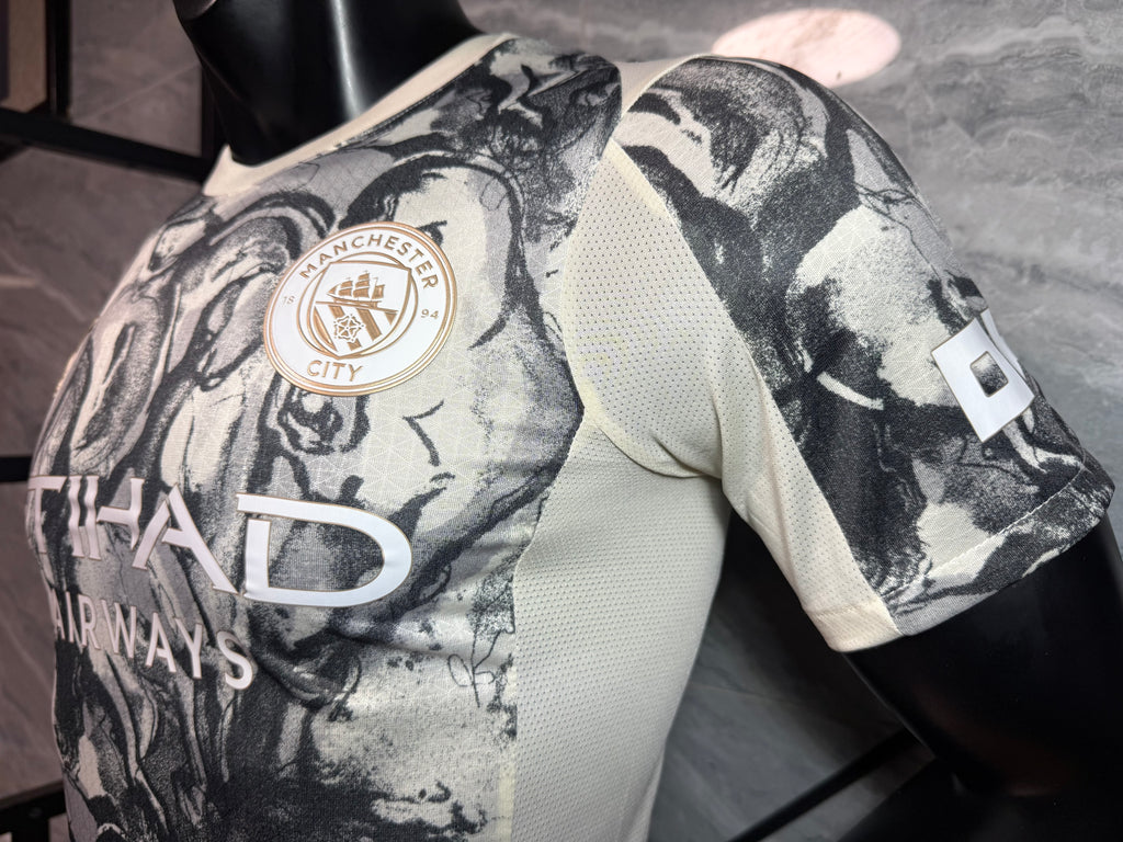 25-26曼城马年特别版vs马到成功玩家版本