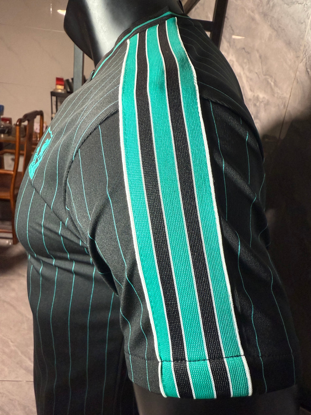 25-26利物浦复古款三叶上青色玩家版本