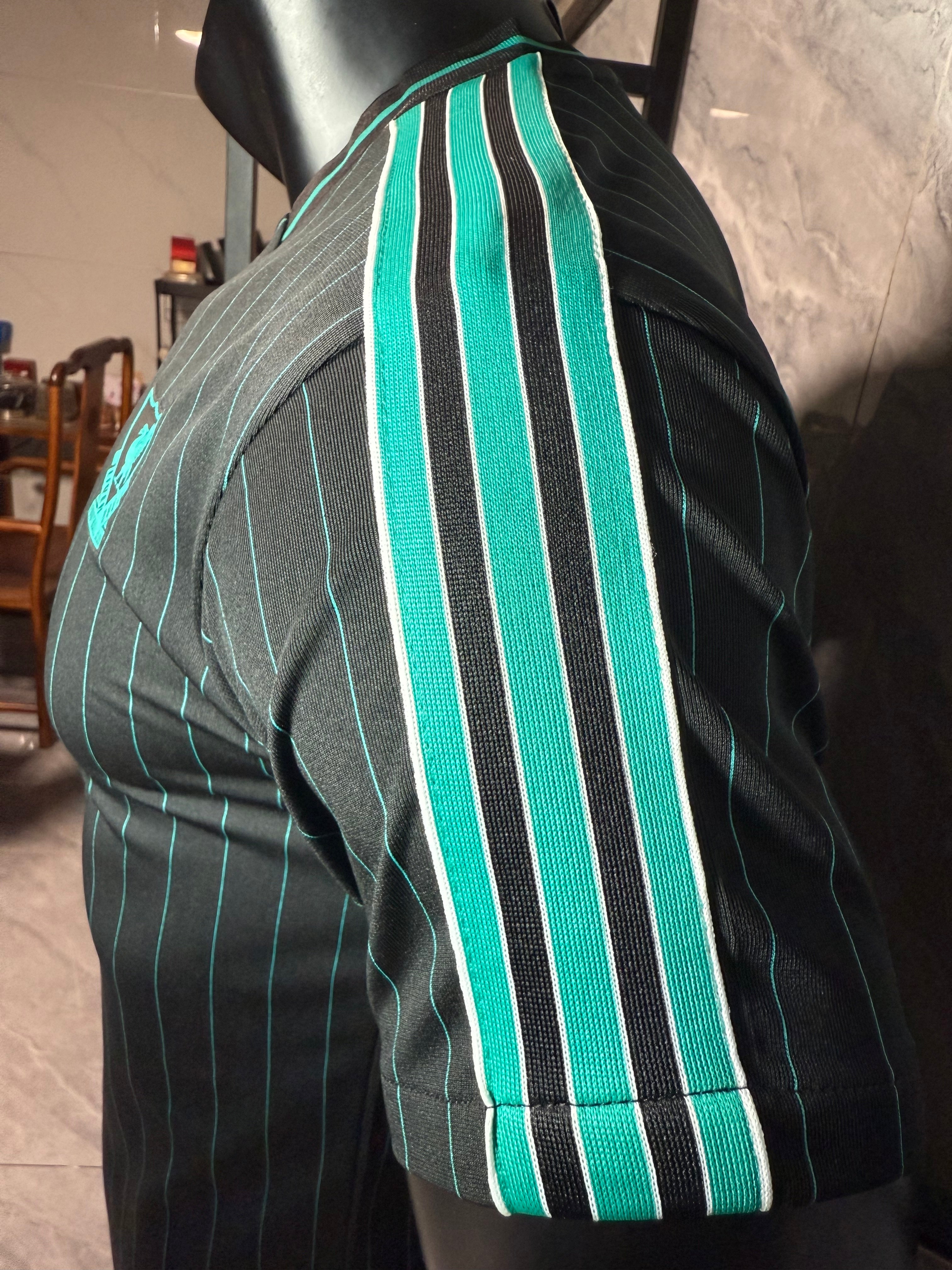 25-26利物浦复古款三叶上青色玩家版本