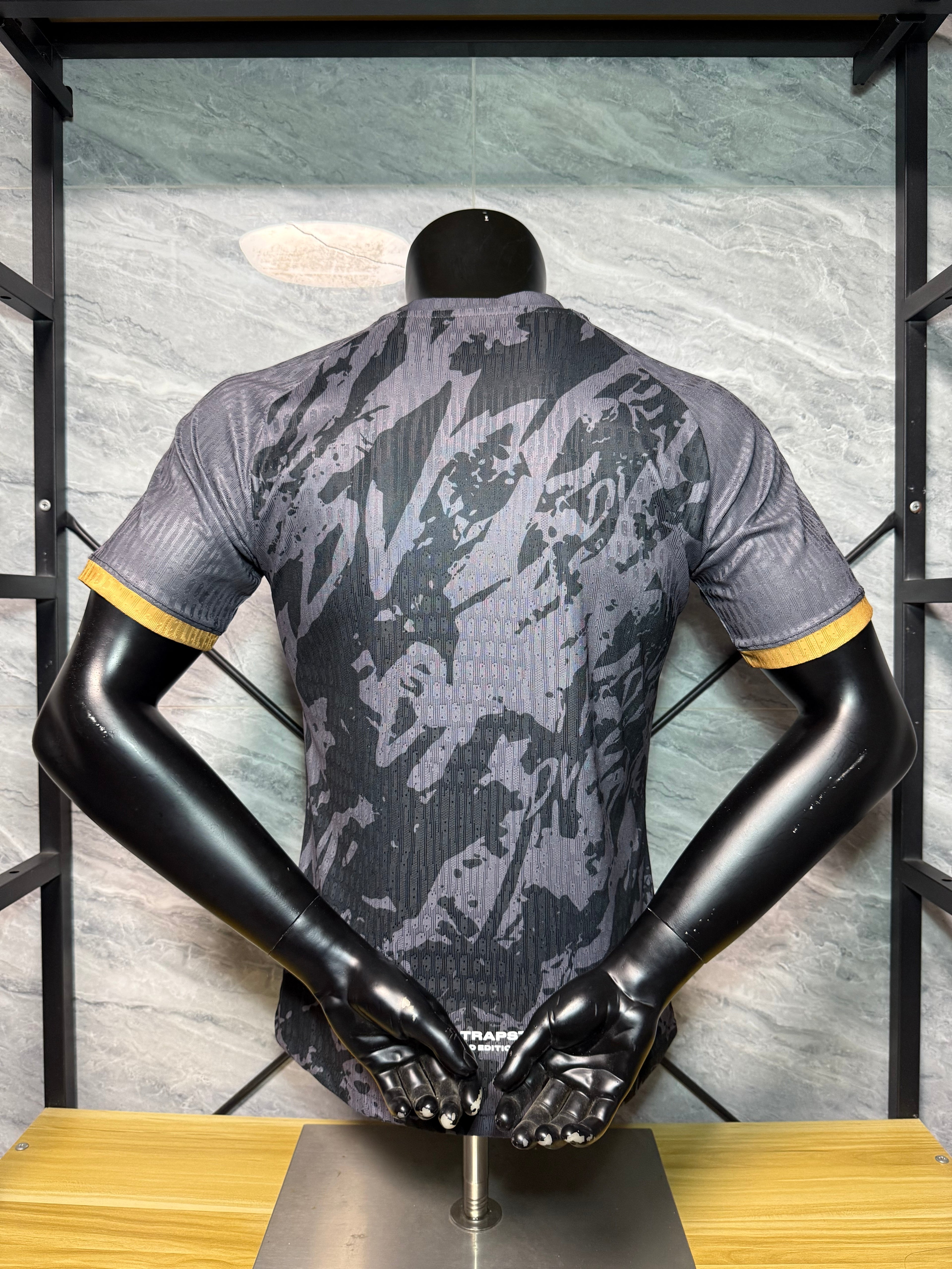 25-26特拉普说唱音乐黑灰